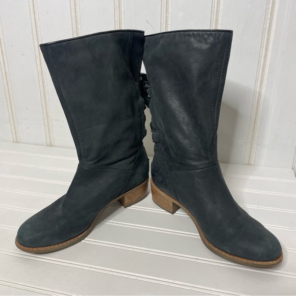 UGG Cary Lace-Up Back Genuine Sheepskin Boot Grey Size 8.5 - Picture 4 of 10